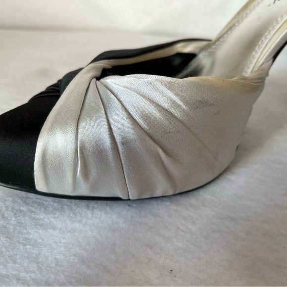 Metaphor Operetta Stiletto Heels - Picture 8 of 15
